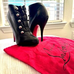 CHRISTIAN LOUBOUTIN Black Ankle Booties